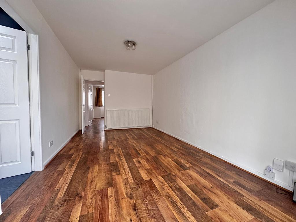 2 Bedroom Detached to Rent in West Bromwich, B70 7NZ