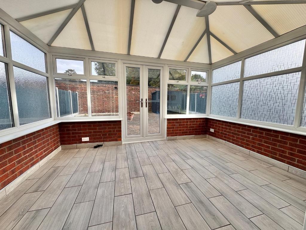 2 Bedroom Detached to Rent in West Bromwich, B70 7NZ