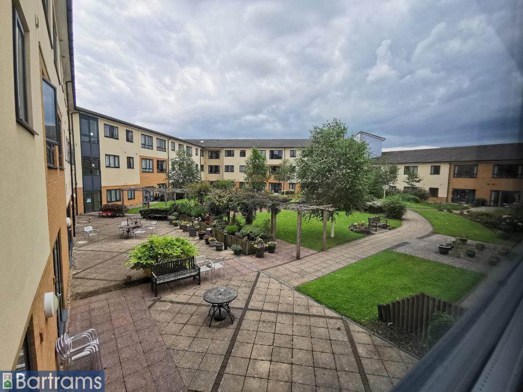 2 Bed Apartment Property to Rent in West Bromwich, B70 8GH