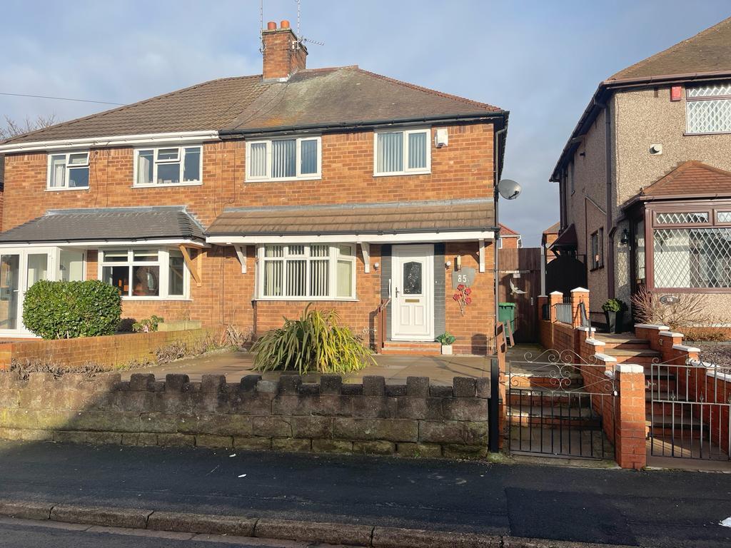 3 Bed Semi-Detached Property to Rent in West Bromwich, B71 2LF