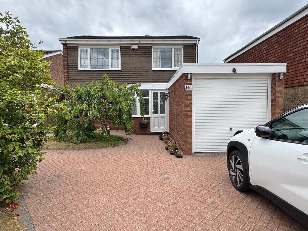 St Cuthberts Close, West Bromwich, West Midlands, B70 6TP