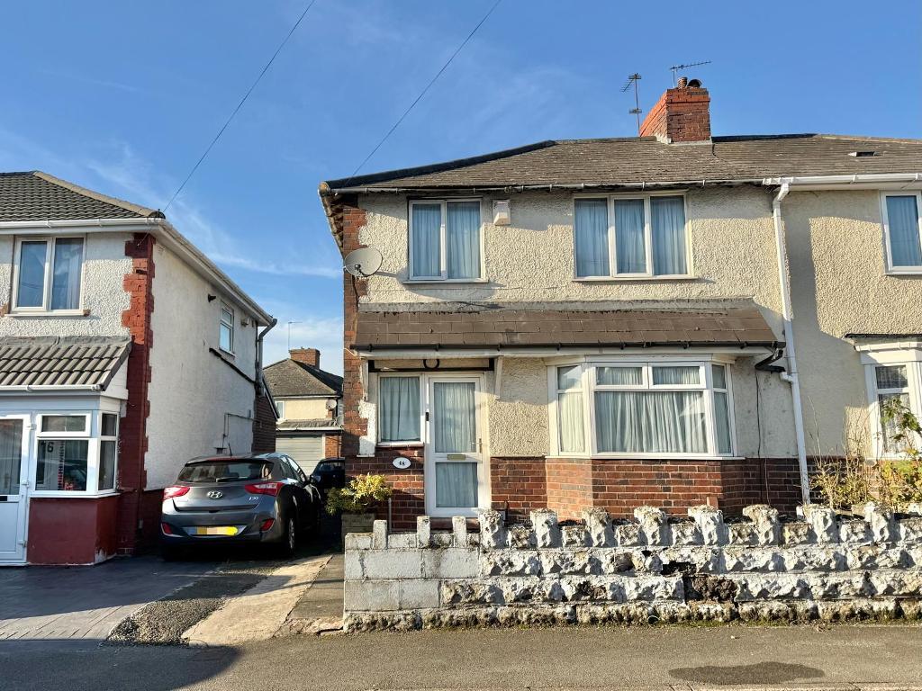 3 Bed Semi-Detached Property to Rent in West Bromwich, B70 6LN