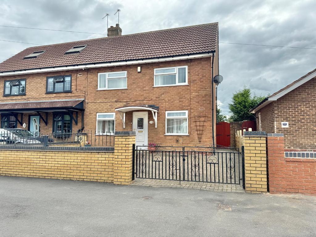 Denbigh Drive, West Bromwich, B71 2SP