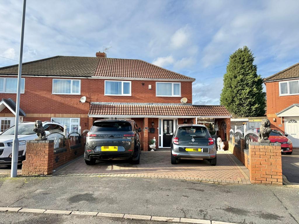 3 Bed Semi-Detached Property to Rent in Wednesbury, WS10 0BW