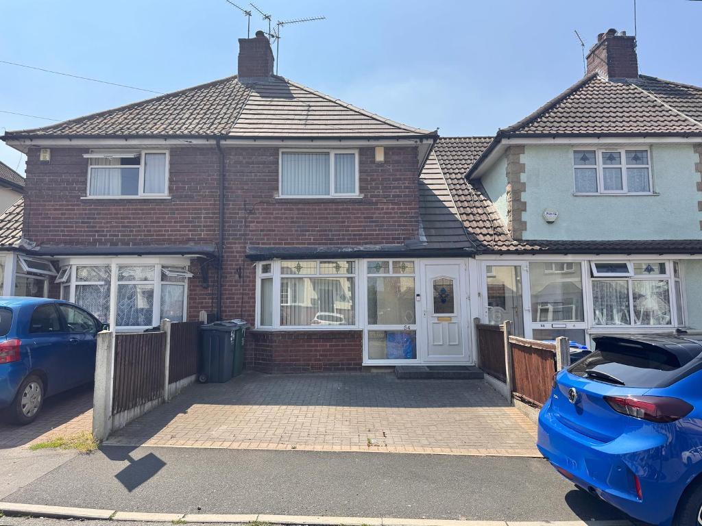 2 Bed Terraced Property to Rent in West Bromwich, B71 1RW